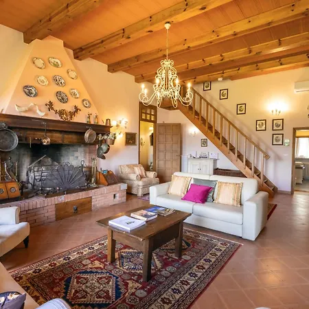 Montelucci Chianti Agrivilla 카이오레인챠안티